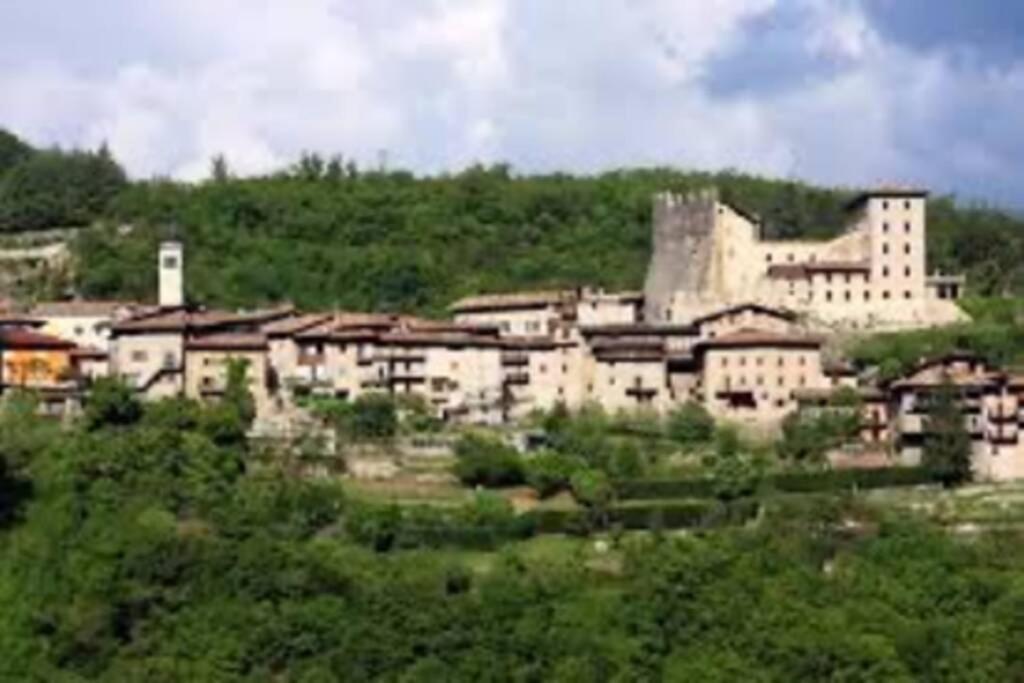 Ca' Berti Appartamento Con Terrazza Ville Del Monte Tenno Kültér fotó